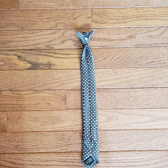 Boys clip on tie - Picture 2 of 4